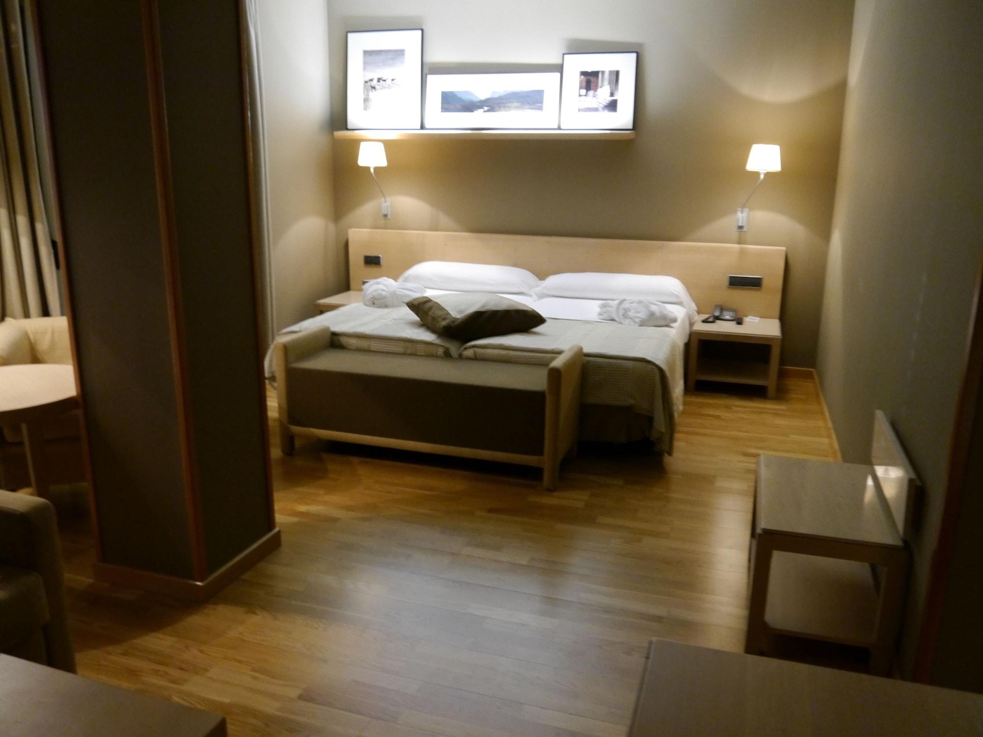 Parador De La Seu D'Urgell Ngoại thất bức ảnh