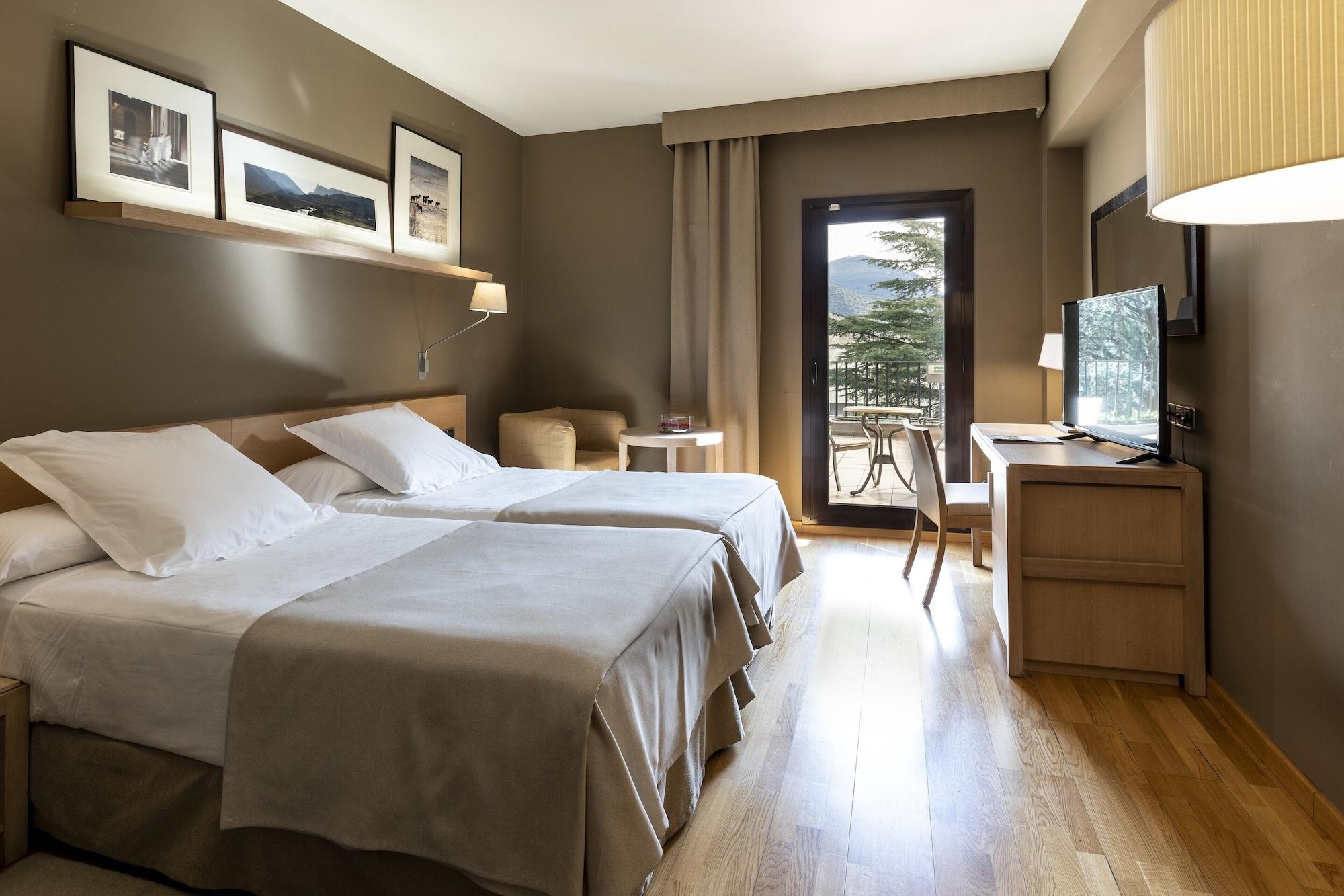 Parador De La Seu D'Urgell Ngoại thất bức ảnh