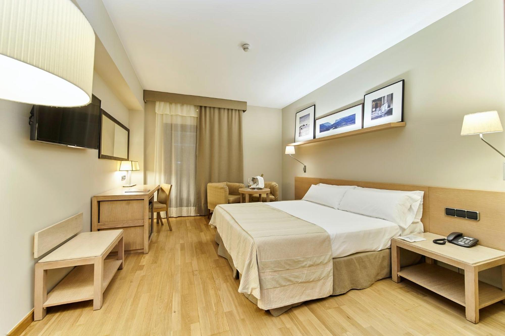 Parador De La Seu D'Urgell Ngoại thất bức ảnh
