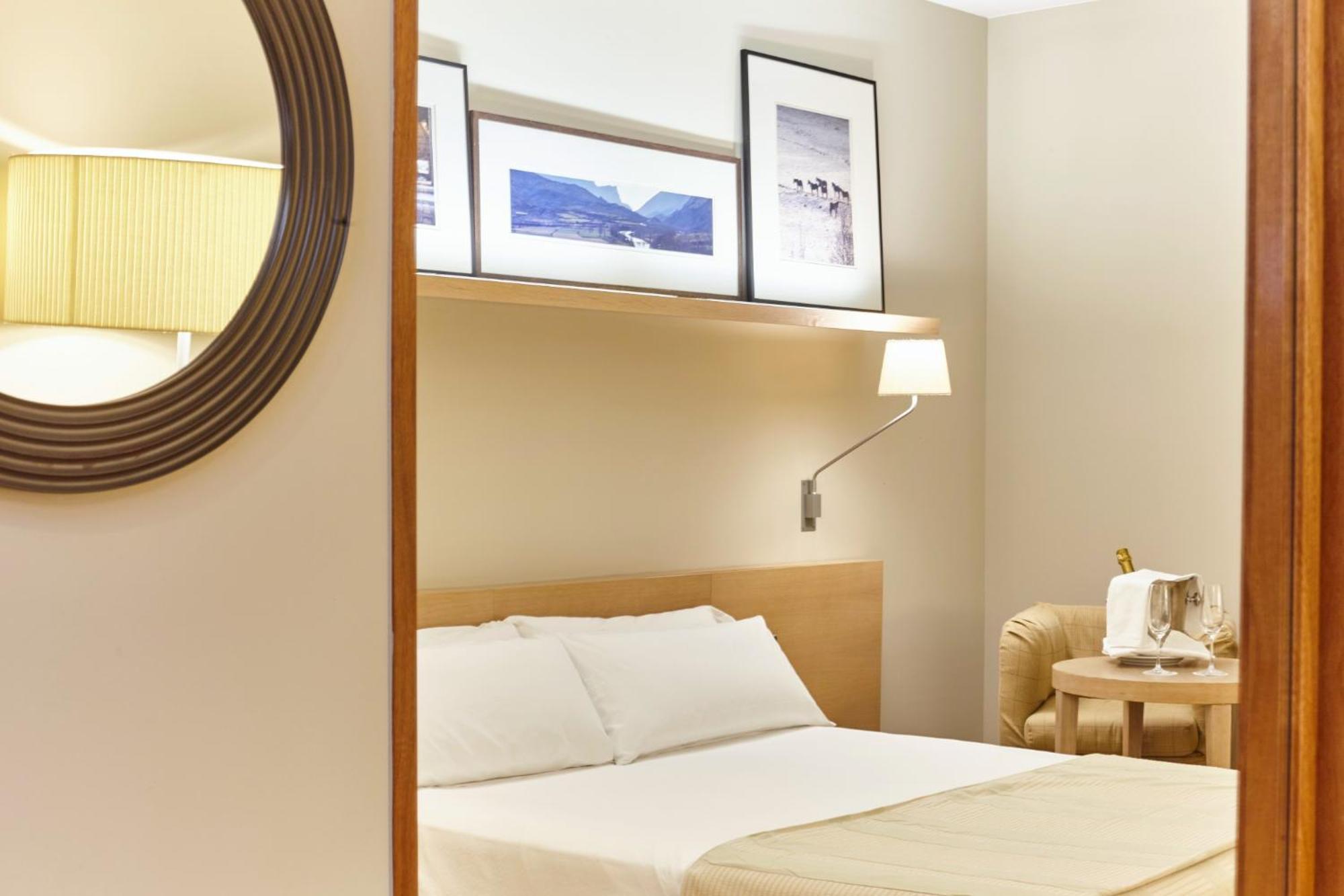 Parador De La Seu D'Urgell Ngoại thất bức ảnh